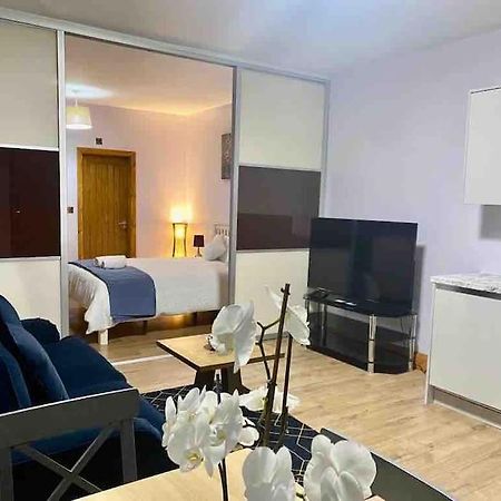 Lovely 1 Bed Studio Apartment With Free Parking Oxford Luaran gambar
